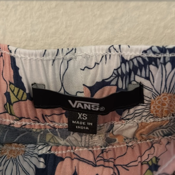 Vans shorts with pockets - Picture 5 of 6